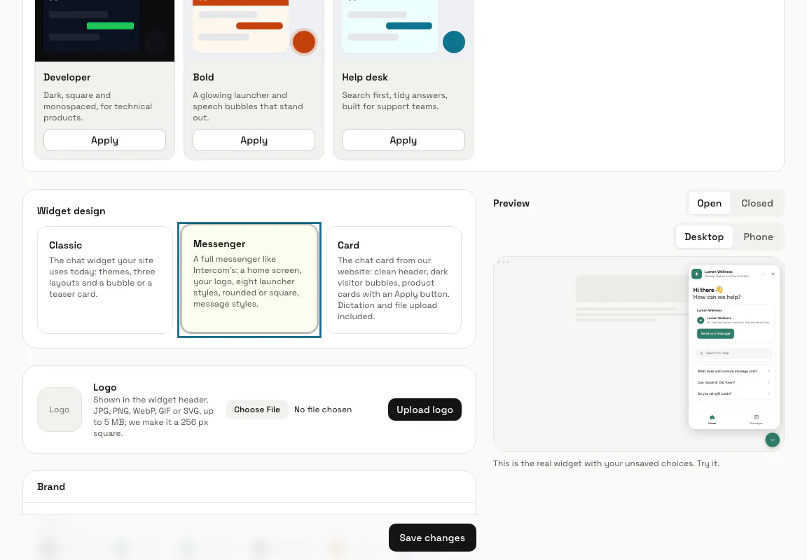 The Design tab with the Classic, Messenger and Card designs, Messenger outlined, and the live preview on the right