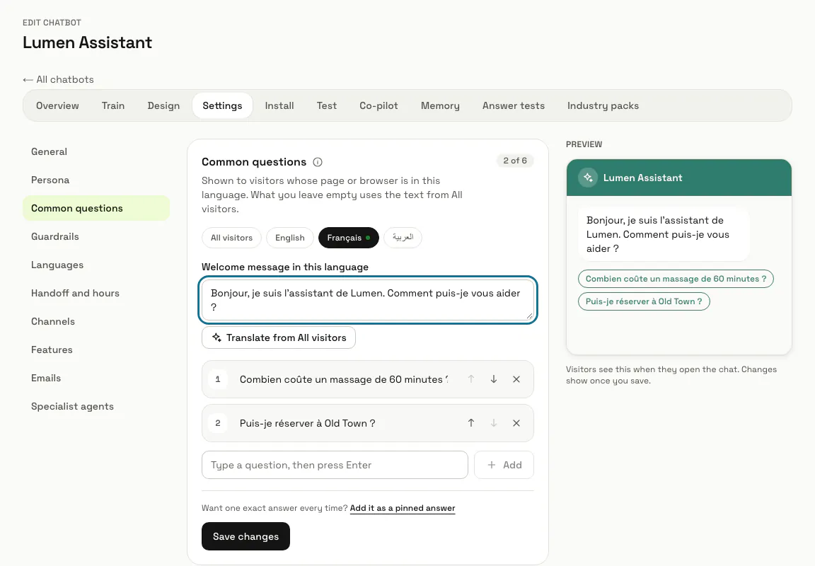 The Common questions tab on Français, with a French welcome message and two French questions, the welcome field outlined